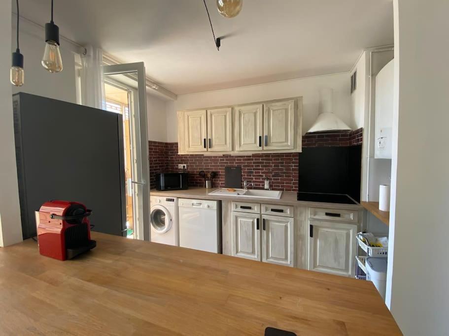 Apartamento Grand T2 53M2, Proche Plages Et Port , Parking . La Ciotat Exterior foto